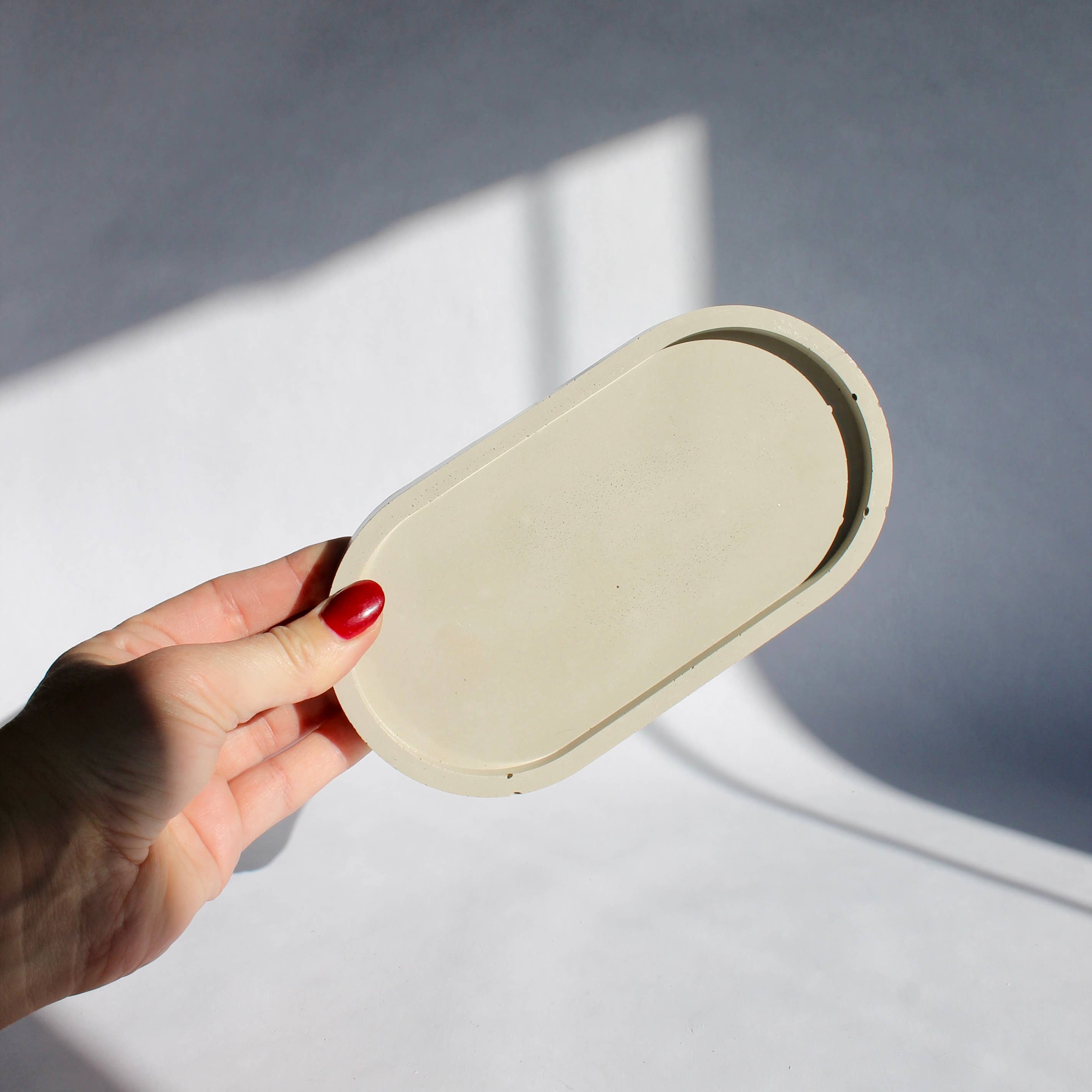 House of Ivy - Wholesale Decorative Tray - Concrete Oval Tray in Gray0