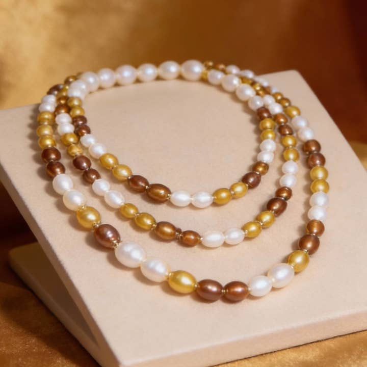 Halskette "NAPLES" aus Perlmutt mit Süßwasserperlen. für den Großhandel von TOURMALYN