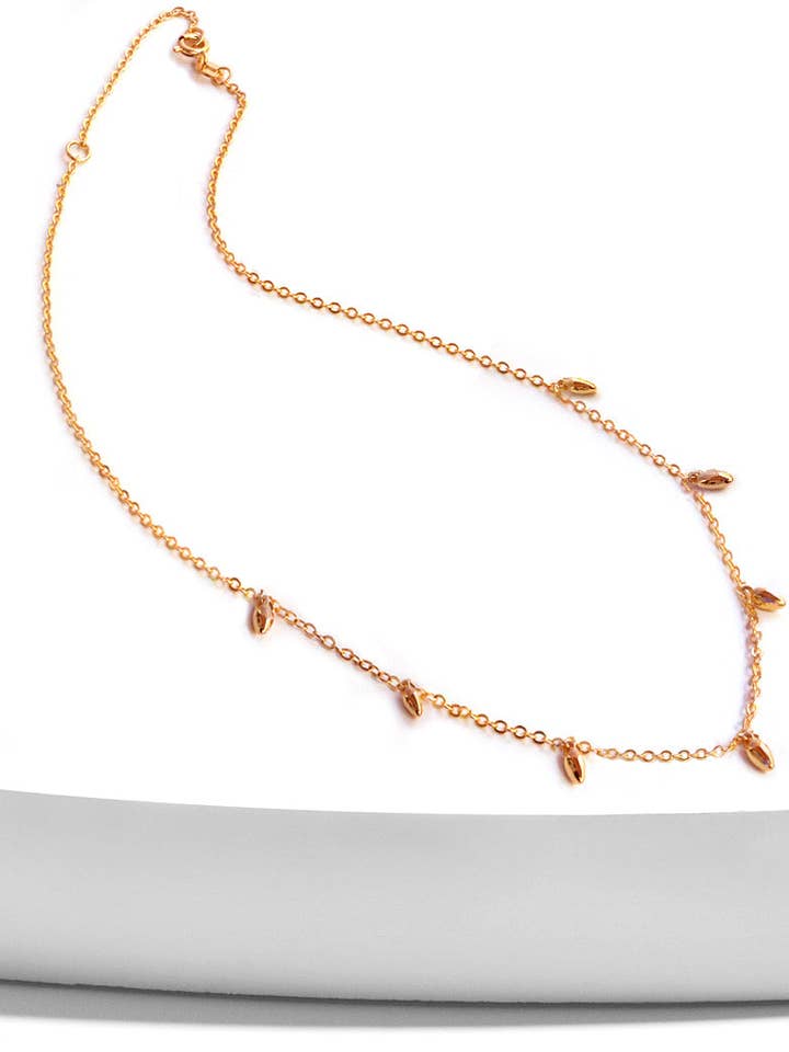 MINIMALISTISCHE REISPERLENKETTE für den Großhandel von Sonia Hou Jewelry