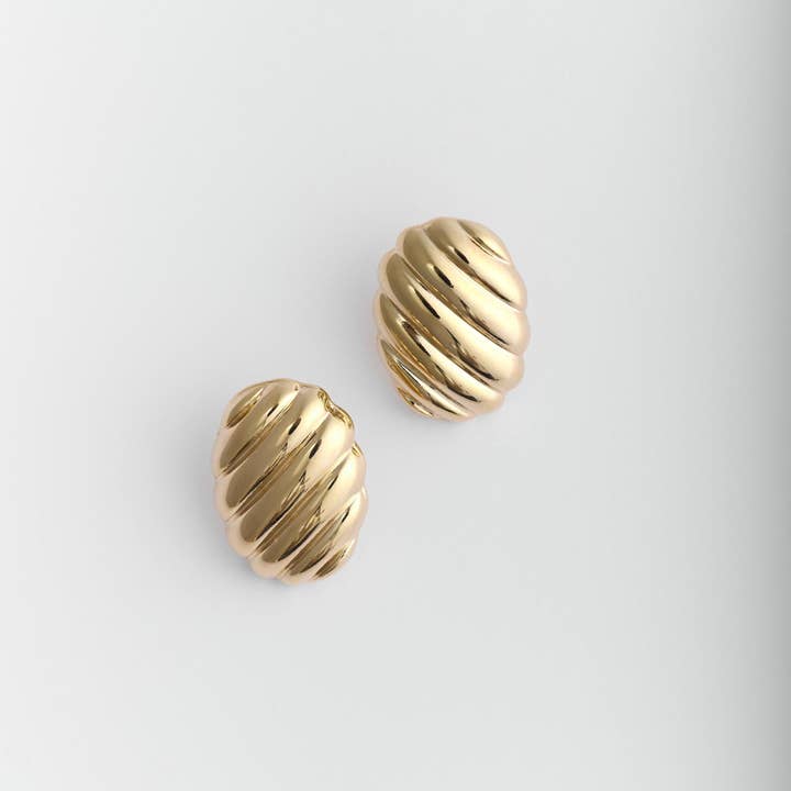 Loops - Just for wholesale by Huguette Paris