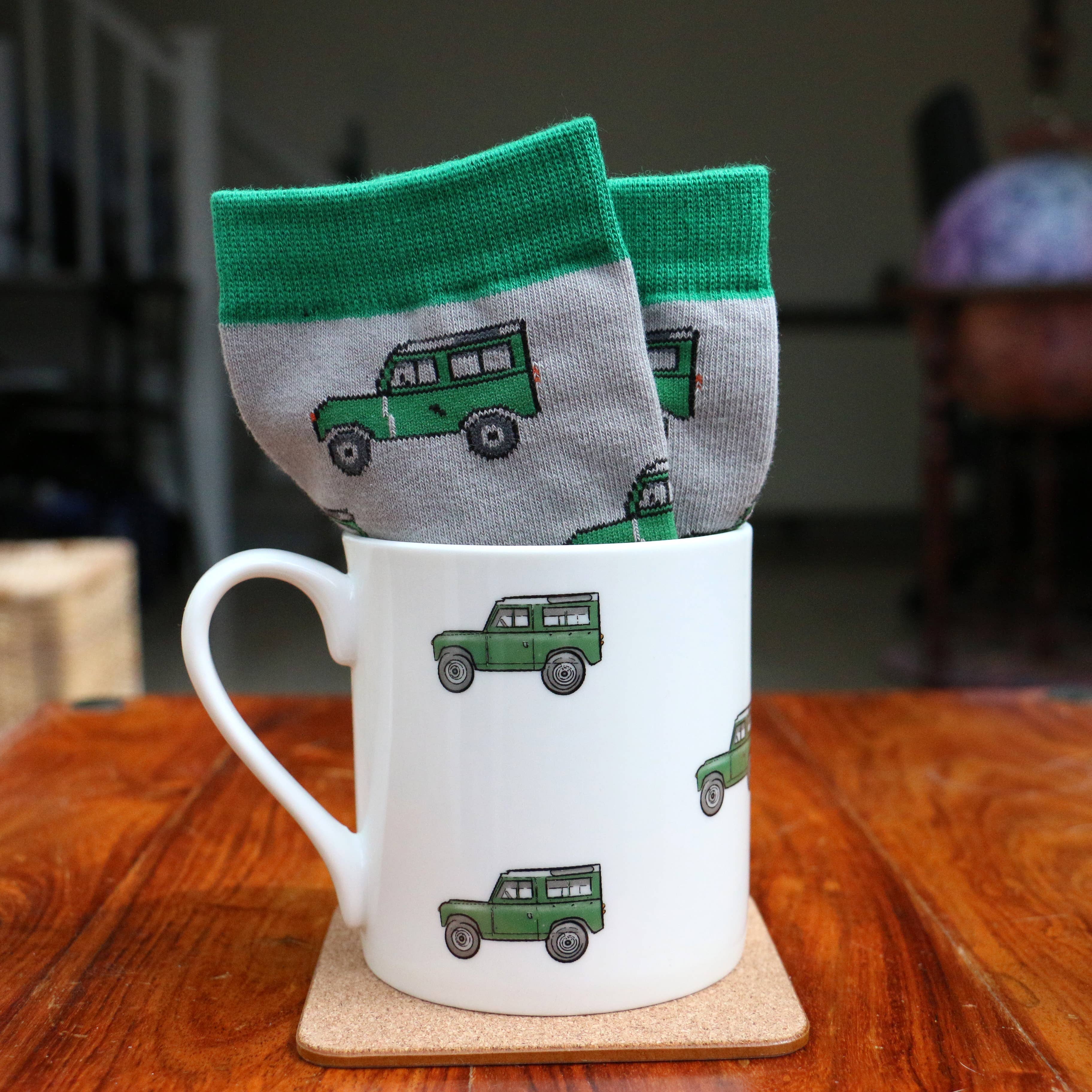 Dalaco - incorporating David Aster - Venta al por mayor Taza - Set de taza y calcetines Land Vehicle Fine Bone China1