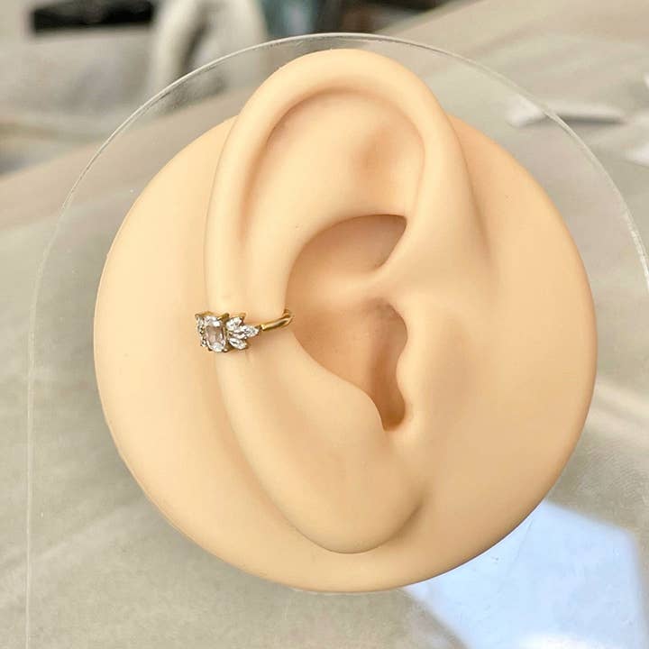 Elara Body Jewelry - Wholesale Single Earring - Gold Conch or Helix Earring (16G | 8mm or 10mm | Titanium | Silver or Gold)5