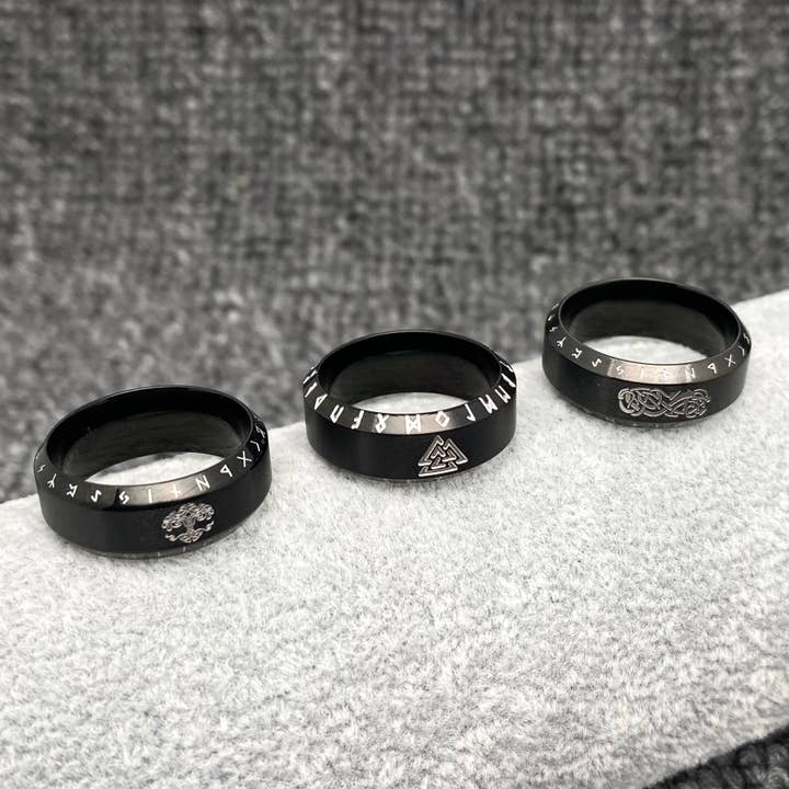 Anello in acciaio inossidabile nero con sigillo vichingo e runa - MJ/MR per la vendita all'ingrosso da parte di Mio Queena
