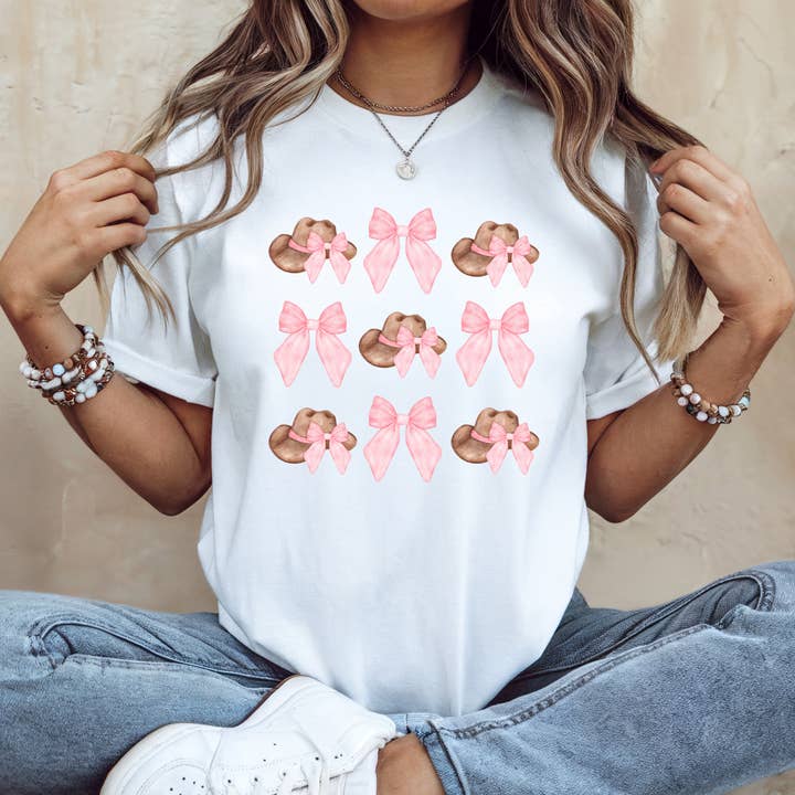 Chemise avec nœuds et chapeaux de cowboy pour adultes Coquette pour la vente par The Landing @ Fusion