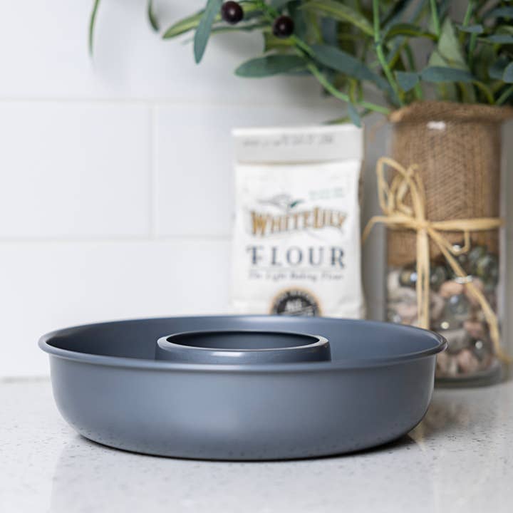 Fox Run Brands - Wholesale Cake Pan - Fox Run French Savarin Cake Mold, Ring Cake Pan, 9.5"