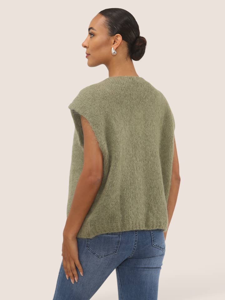 Gilet à épaulettes en mélange d'alpaga pour la vente par Terminal 1 Clothing