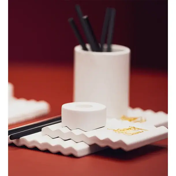 Lübech Living - Wholesale Decorative Tray - Wave Tile, White Matte2