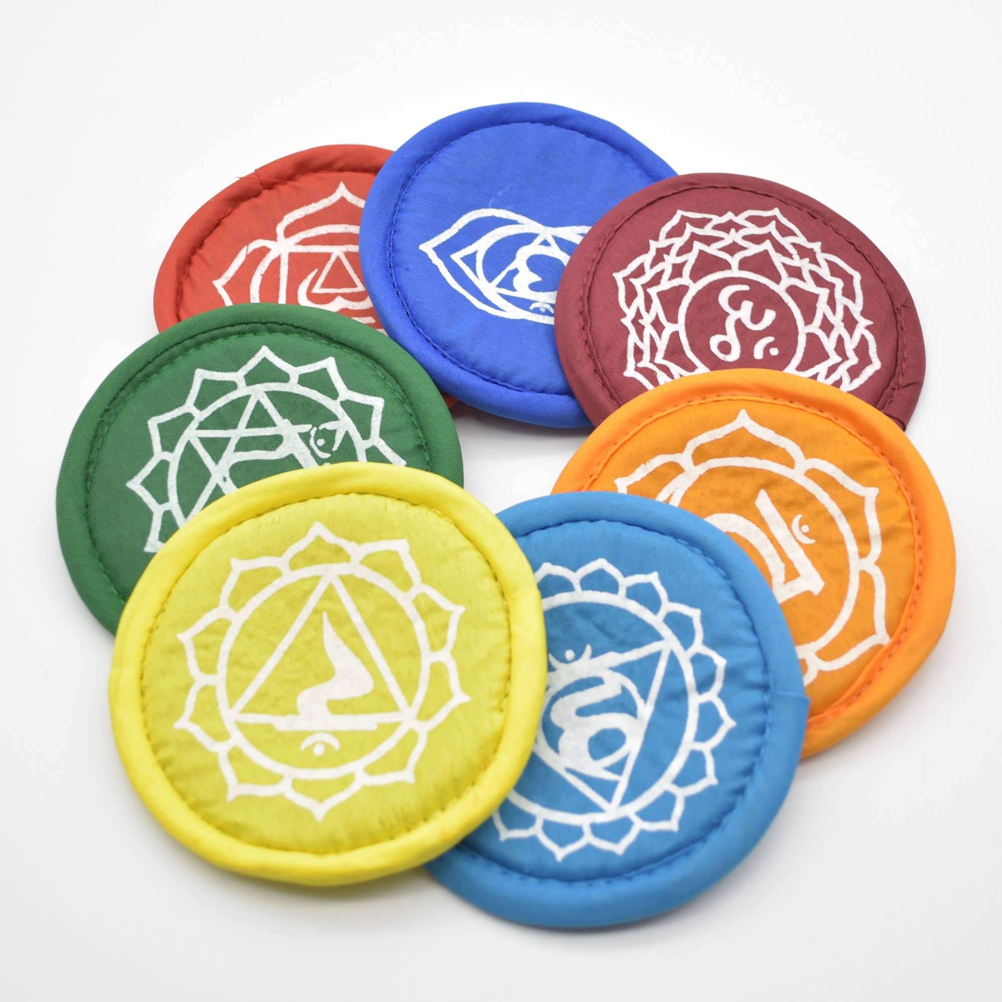 Blue Brown Green Pink Purple Red 7 Chakra Singing Bowls Meditation Bowls Set for wholesale on Faire8