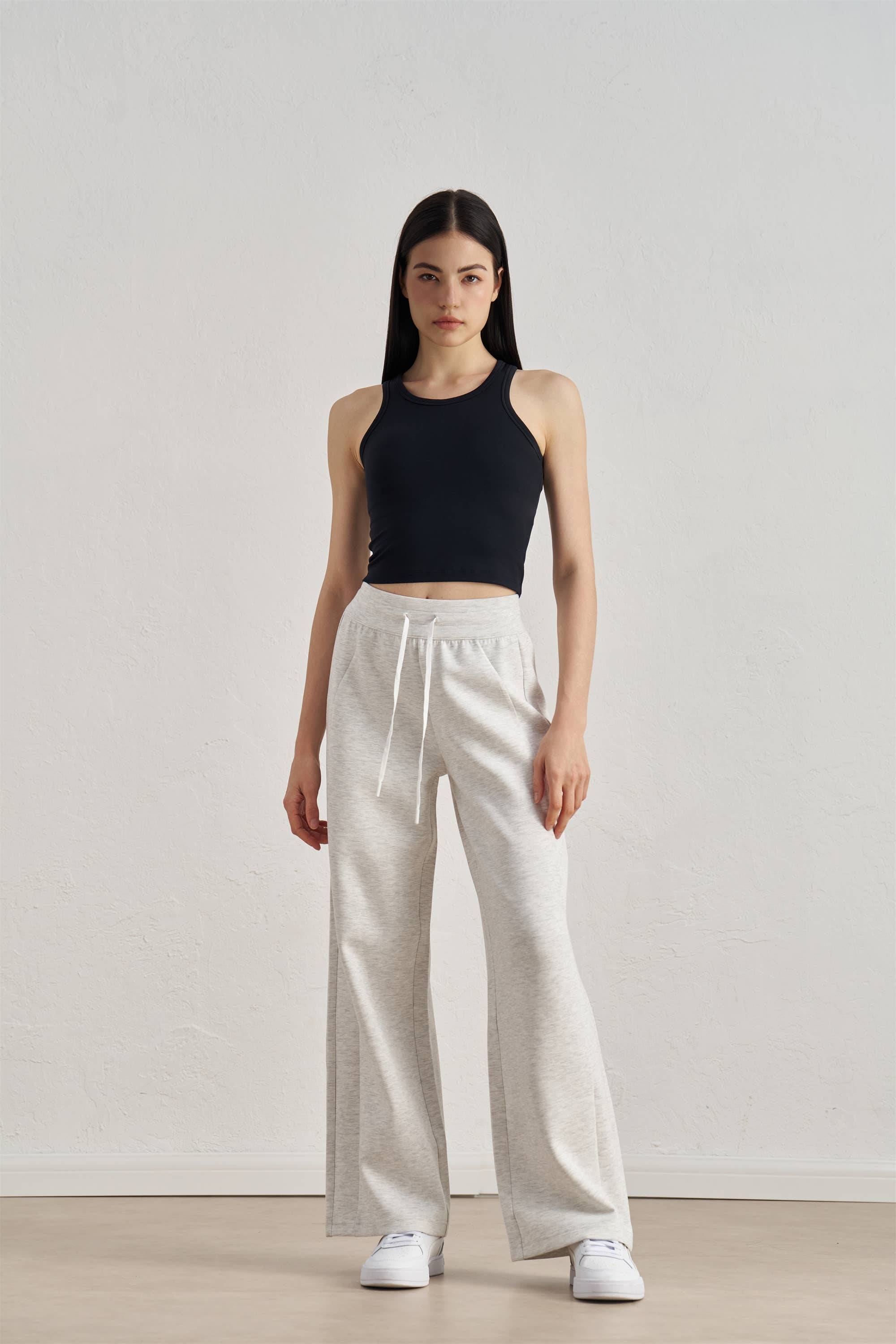 91thelabel – wholesale Athletic top – Women′s – June Color Contrast Racer Back Active Top15