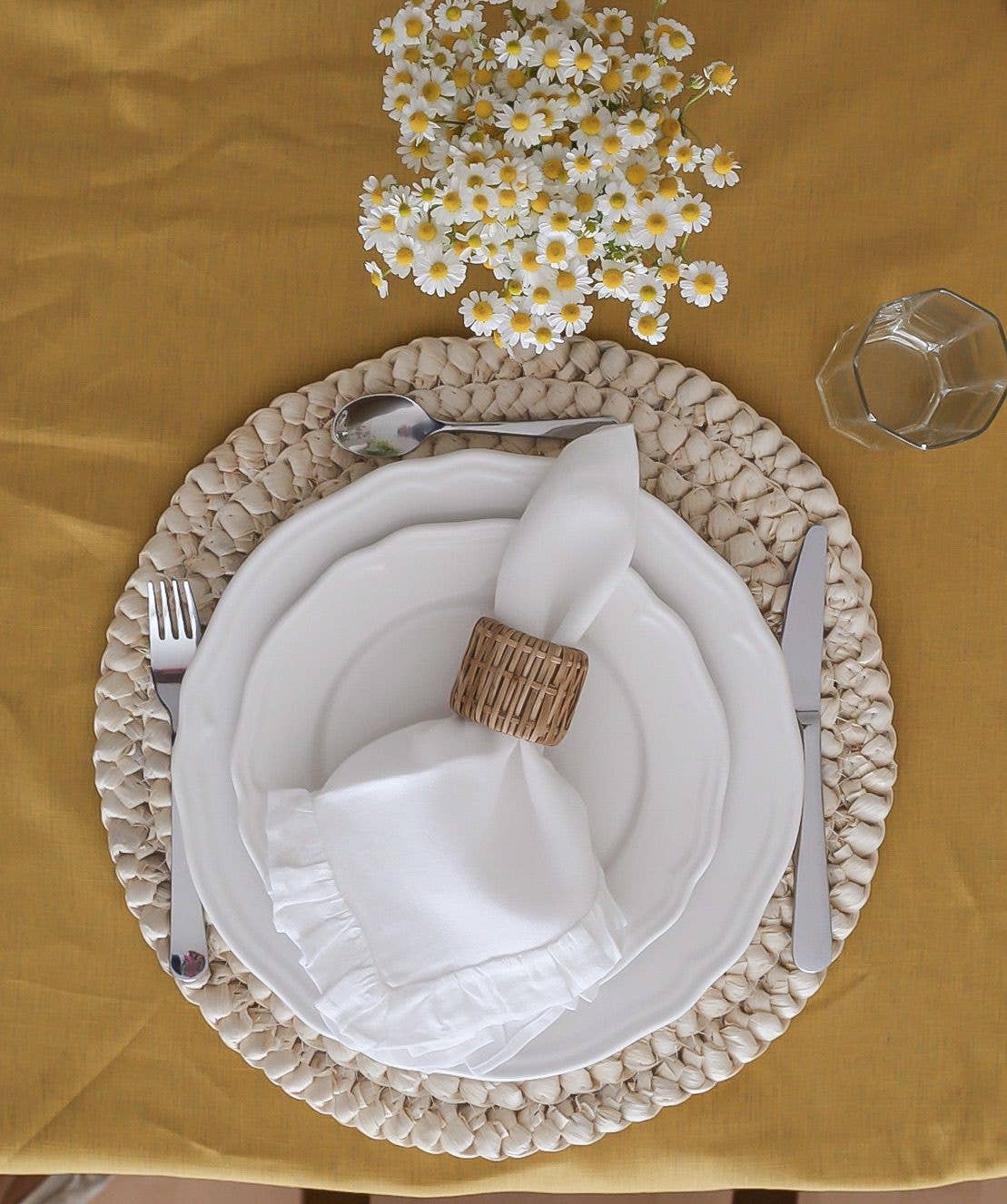 Mariaida Home – wholesale Dinner & cloth napkin – Linen Guardanapa with White Leaf1