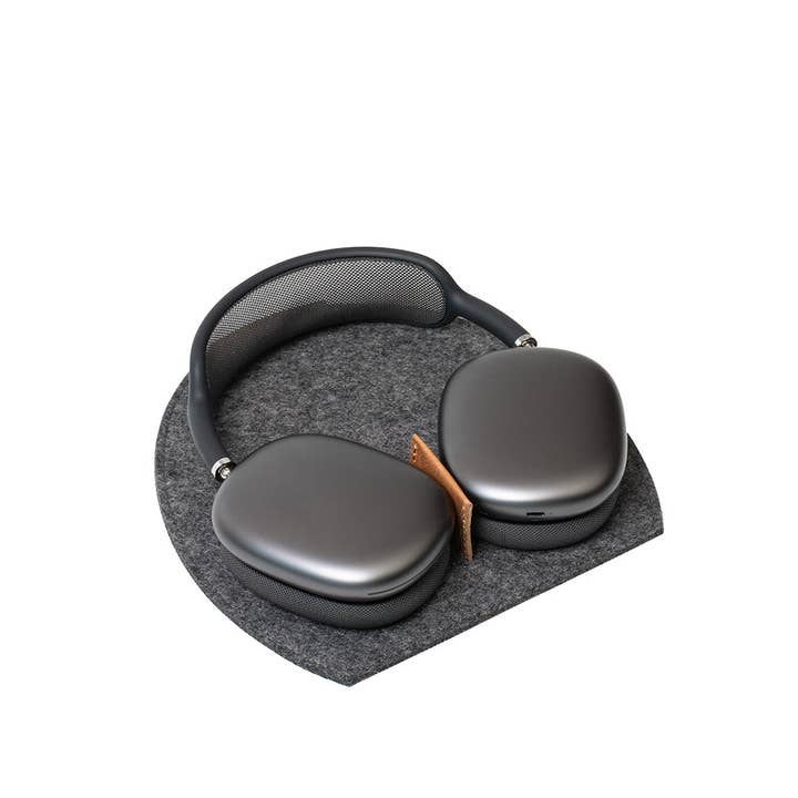 Geometric Goods - Wholesale Headphones - AirPods Max Rest Station 2.03