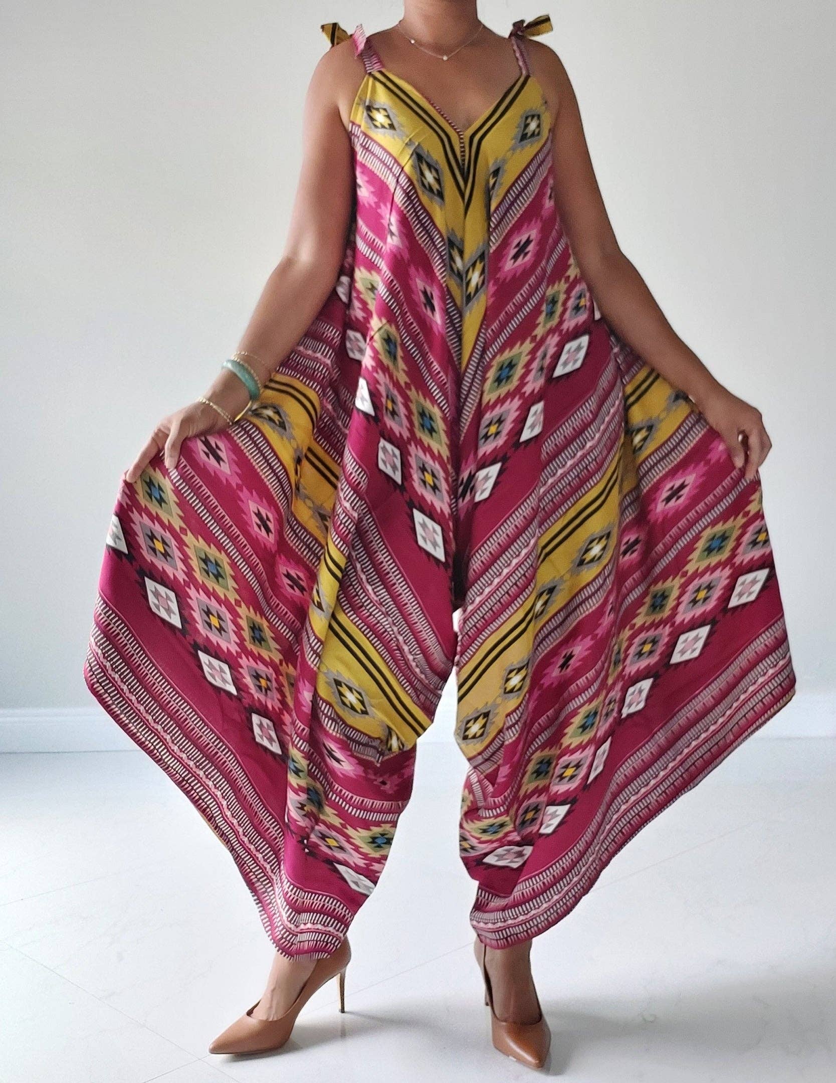 India Batik – Großhandel Jumpsuit – Damen – Strampler mit Harem-Motiv, Rot, AA229F3