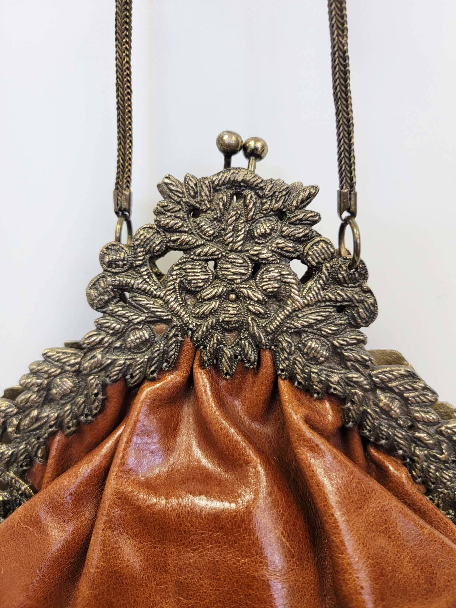 Ricki designs - Wholesale Crossbody Bag - Women's - VINTAGE LEATHER CLASSIC CROWN2