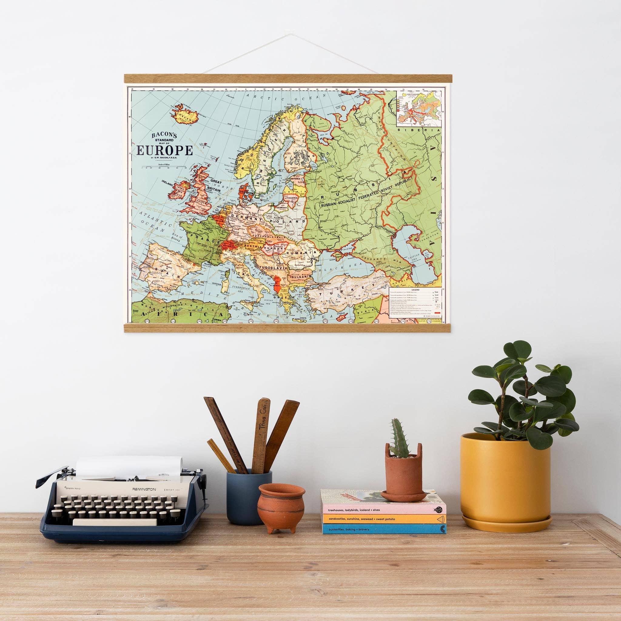 Home Dweller - Wholesale Picture Frame - 60cm Magnetic Print Hanger Frame1