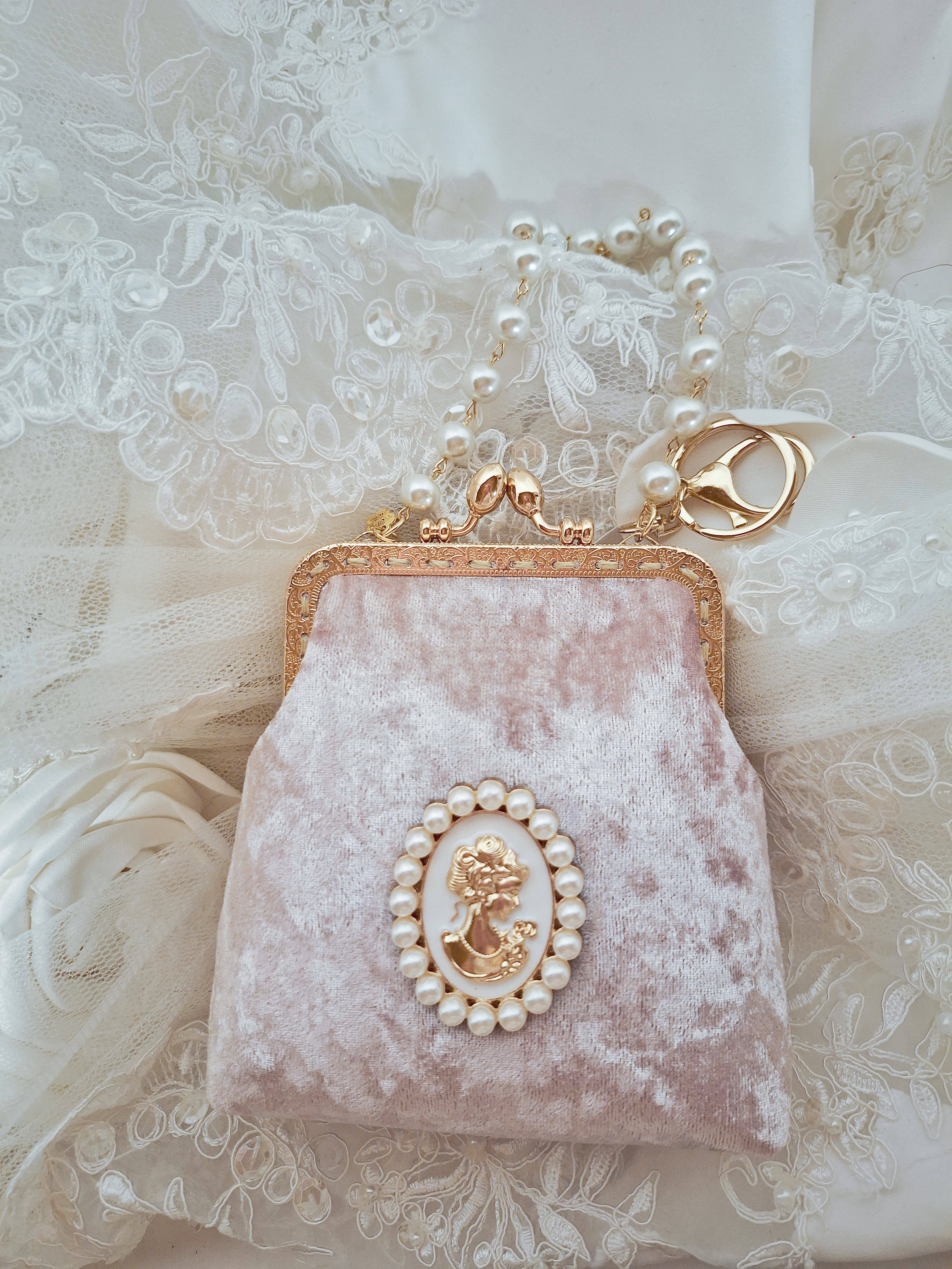 LeisTextileStudio - Wholesale Wallet - Women's - Handmade Velvet Vintage Kiss lock Handbag With Card Holder21