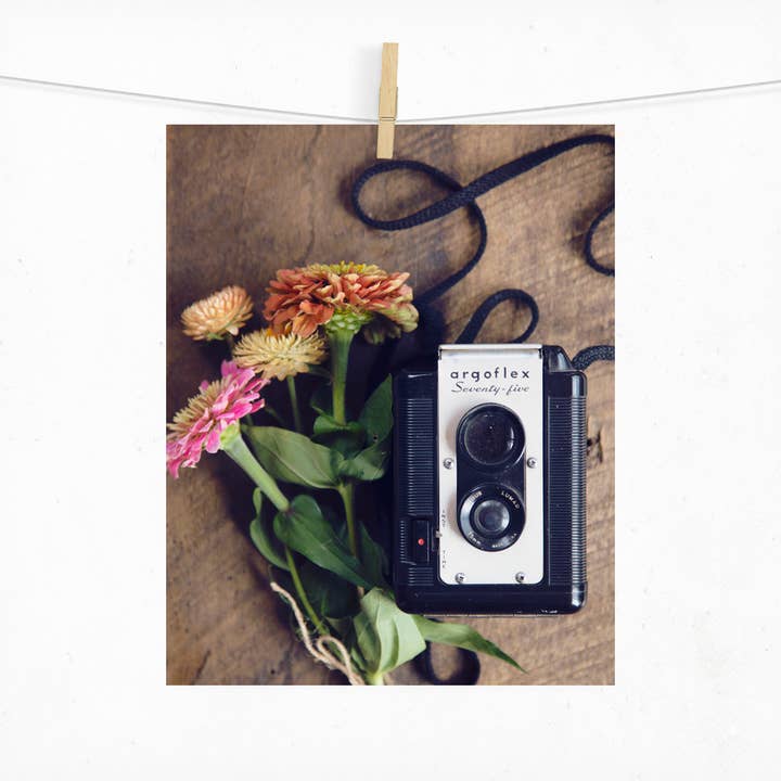 Photographie de fleurs et d'appareil photo | Impression passe-partout 5x7 ou 8x10 pour la vente par Jillian Audrey Photography