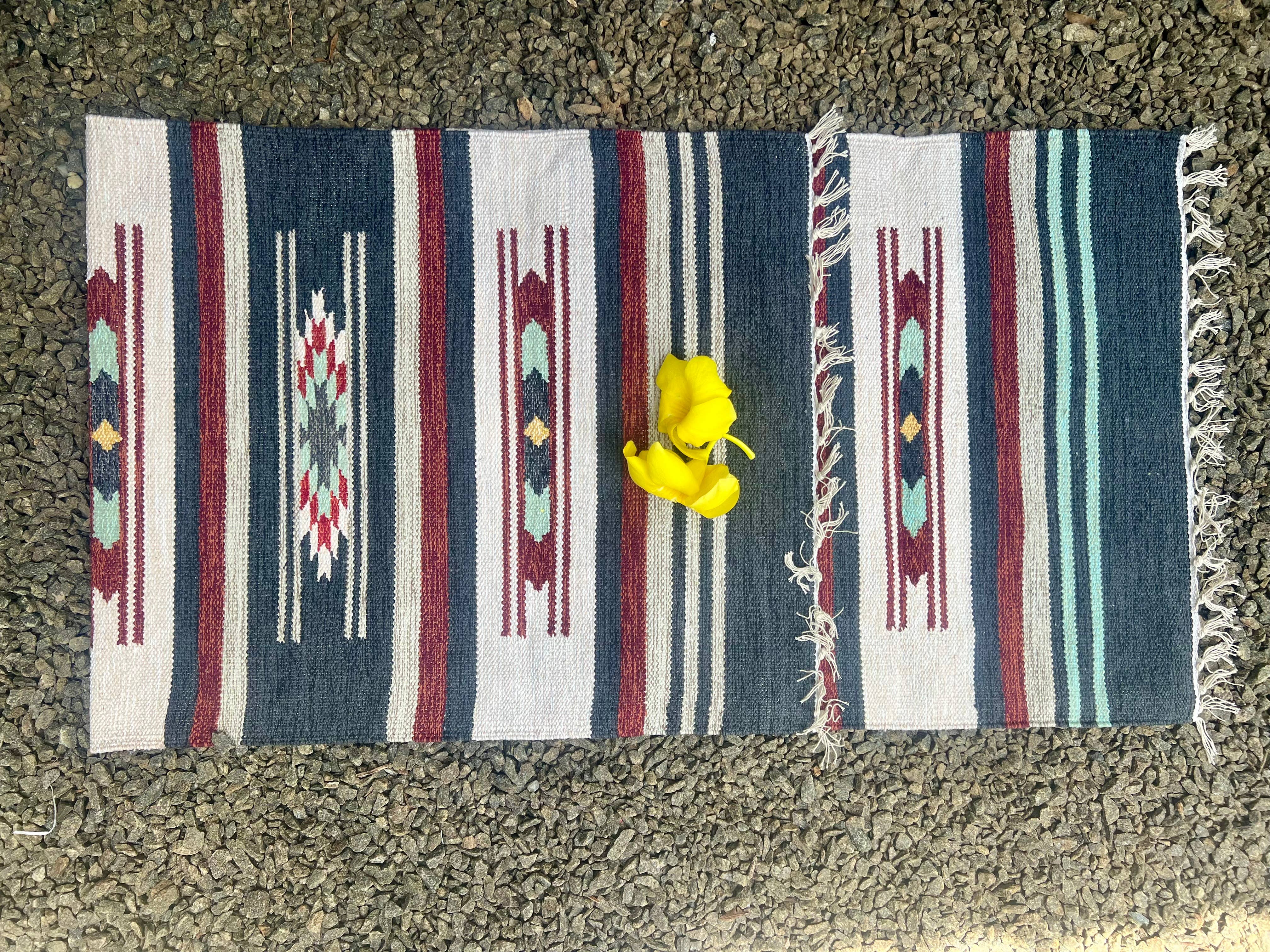 Green Frog India – wholesale Yoga mat – Handwoven Yoga Mat From Natural Cotton and Dyes5