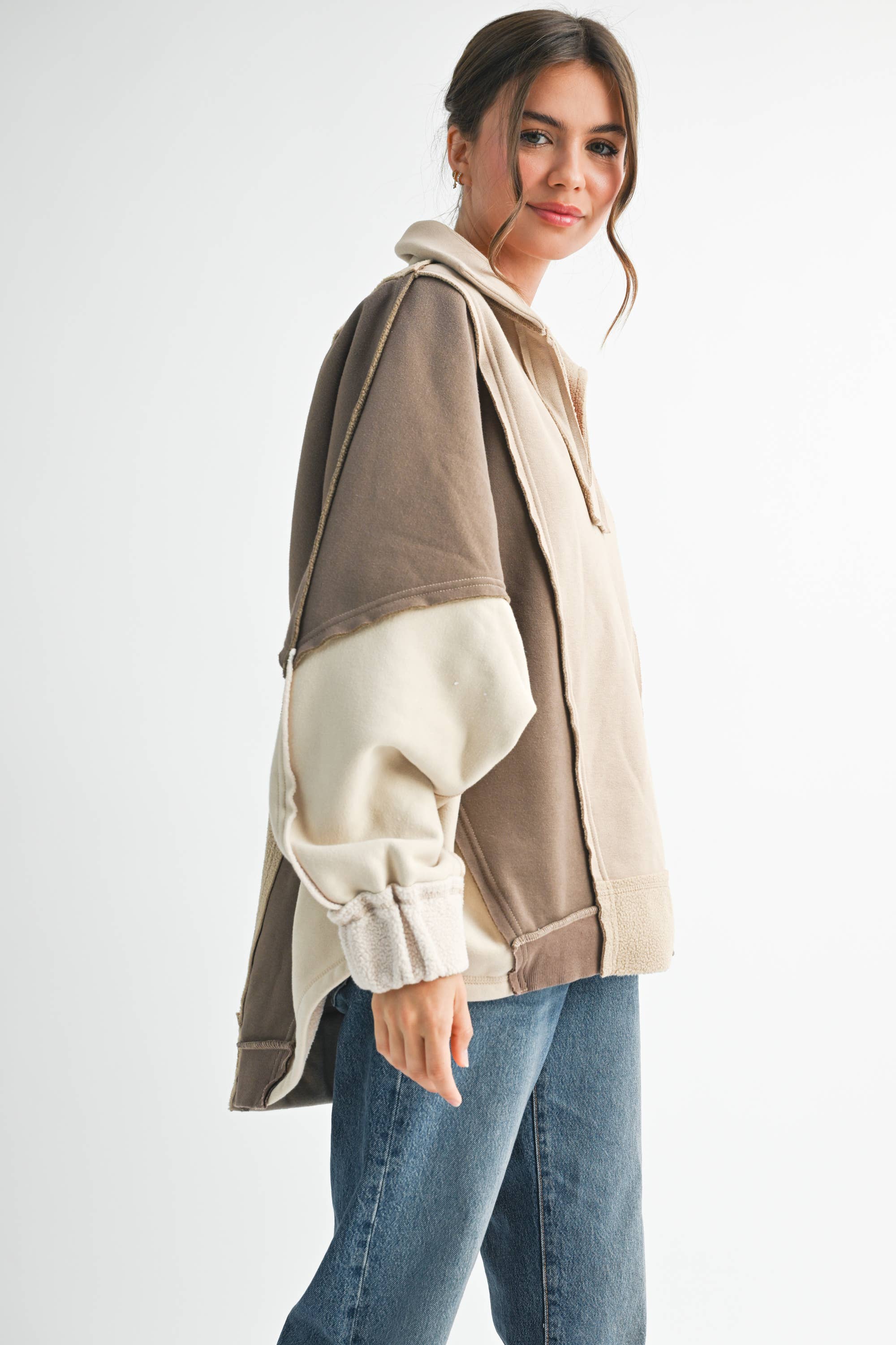 AEMI + CO - Wholesale Sweatshirt - Women's - 952CK Lallie Sweatshirt 617