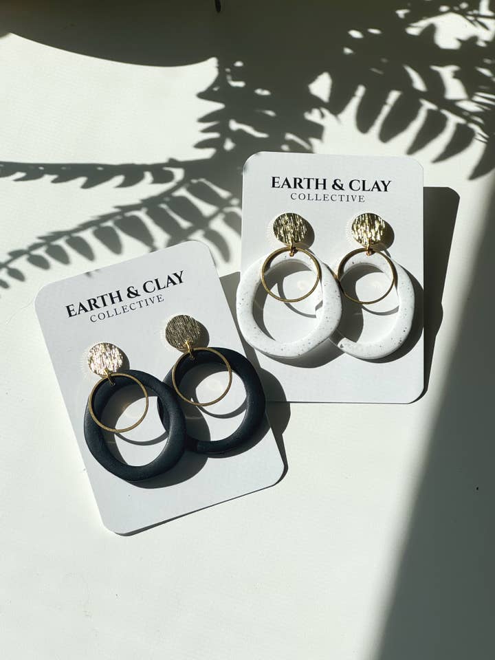 Boucles d'oreilles Organic O's pour la vente par Earth + Clay Collective