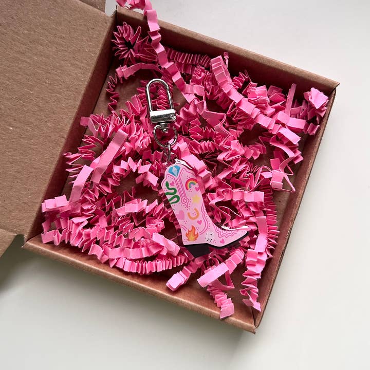 Cowboy Cowgirl Støvle Nøglering Pink Rodeo Yeehaw Gave for engroshandel hos Dolly’s Doodles