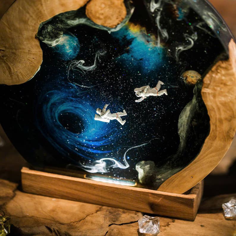 Merchemy - Wholesale Accent/Desk Lamp - Lamp Astronaut Galaxy Cosmic Space Themed Resin Night Light 1