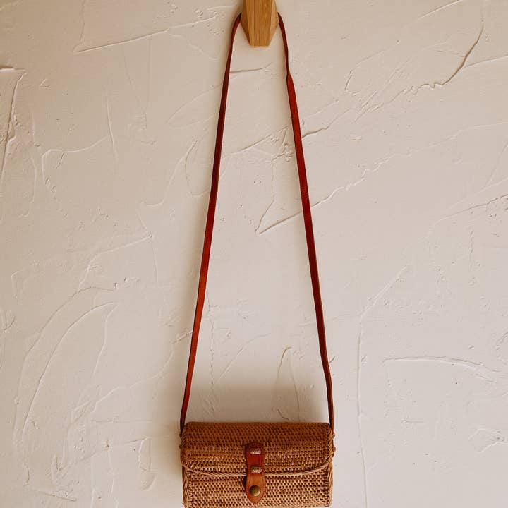 Village Thrive - Wholesale Crossbody Bag - Women's - Ulan Rattan Purse5