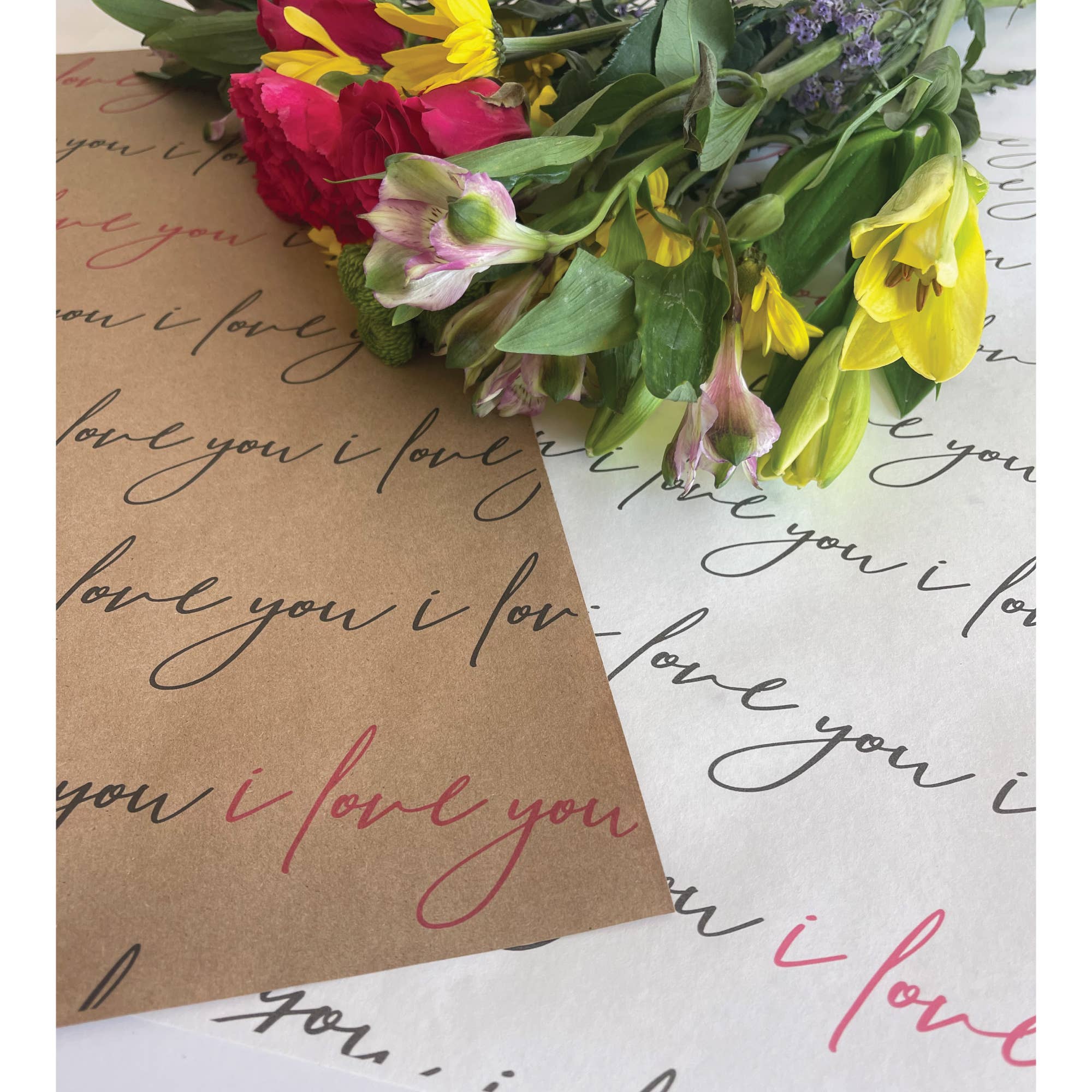 Red Barn Canvas - Wholesale Party Favor - I Love You |  25 Flower Wraps1