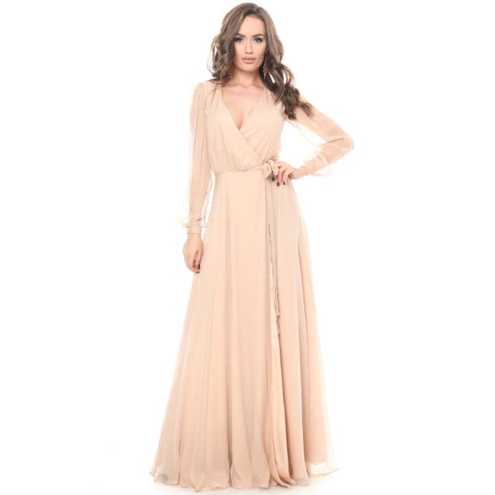 Abito a portafoglio in seta Chianti color nudo per la vendita all'ingrosso da parte di Roserry