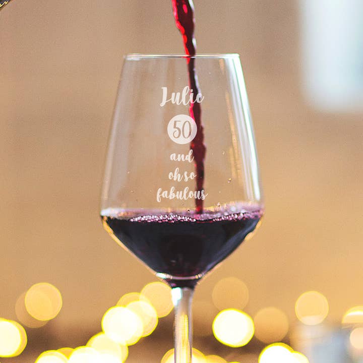 Personlig Speciel Alder Fødselsdag Vinglas Til Hende for engroshandel hos Becky Broome
