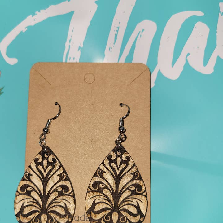 Damusk-Ohrringe aus Holz für den Großhandel von Circle F Boutique and Trading Post