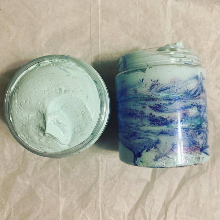 Sirène Vibes Savon fouetté pour la vente par Birch Moon Soapery