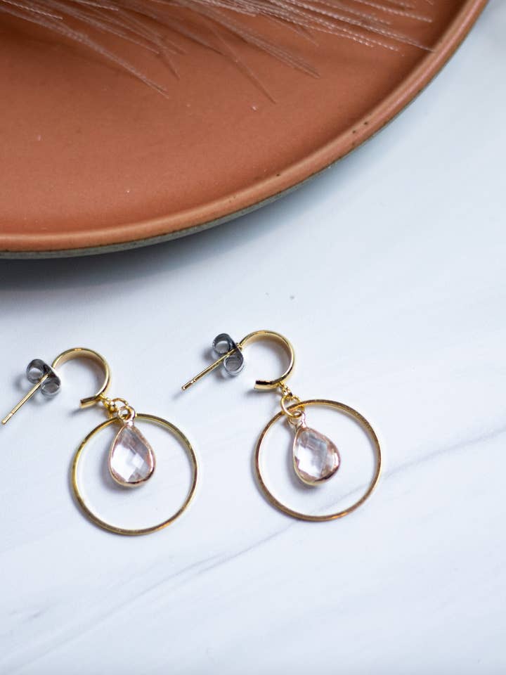 18K forgyldt Hoops m/ædelsten for engroshandel hos EJ Collective Knox