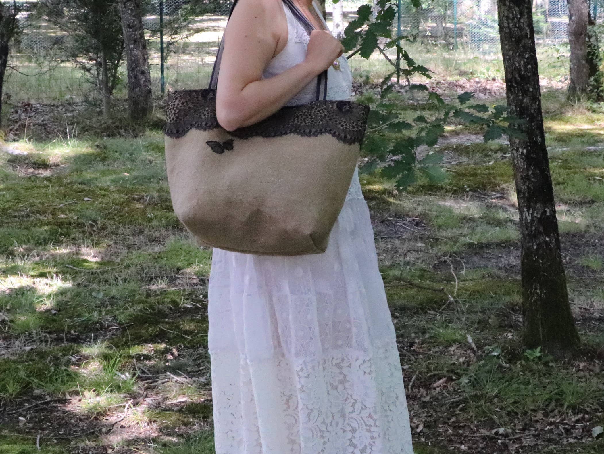 Les Sacs de Théane – Sacola - Mulher por atacado – Bolsa tote de juta com renda de Calais4