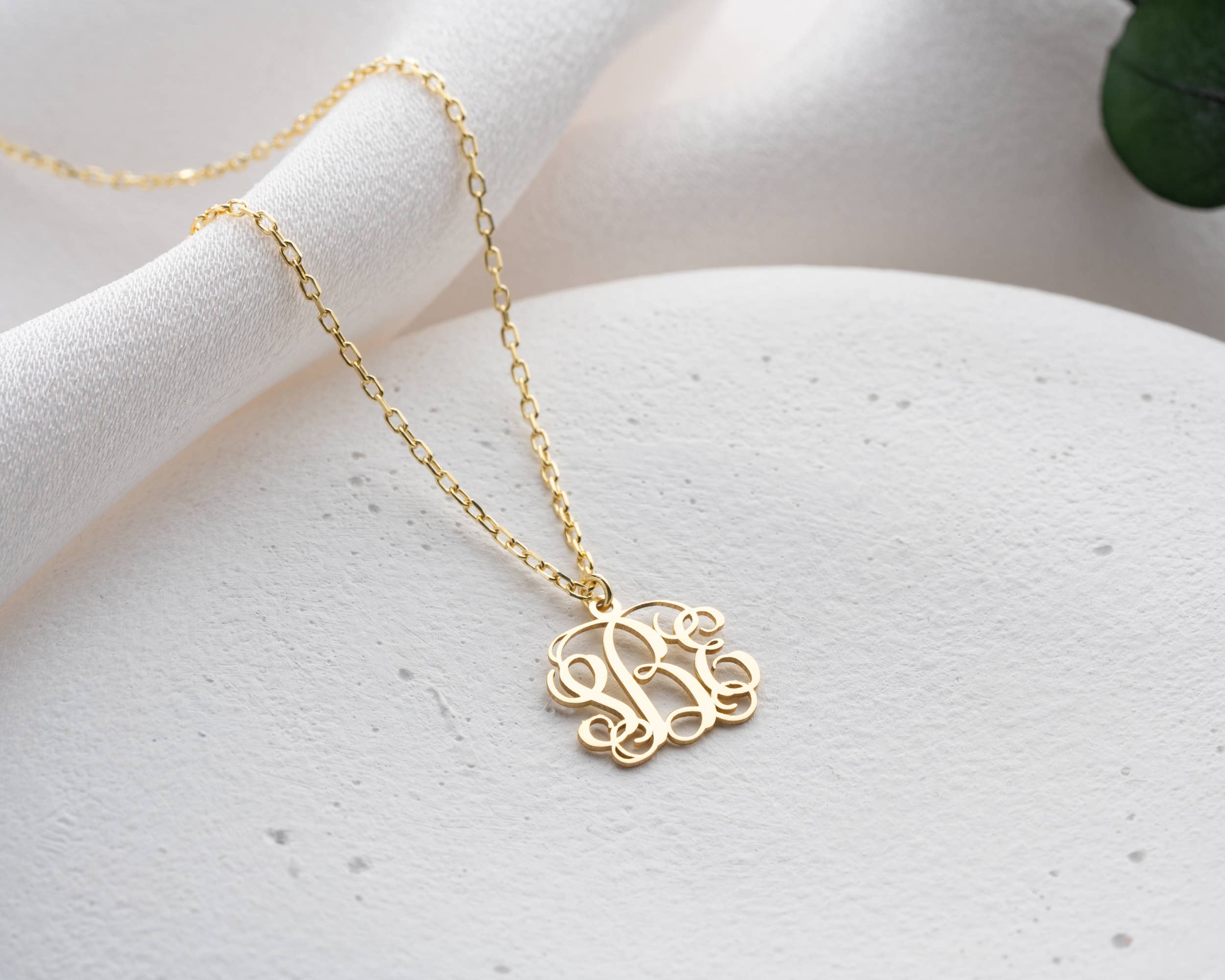 JoyPersonalized - Vendita all'ingrosso Collana con ciondolo/pendaglio - Collana con monogramma, collana con monogramma personalizzata 3