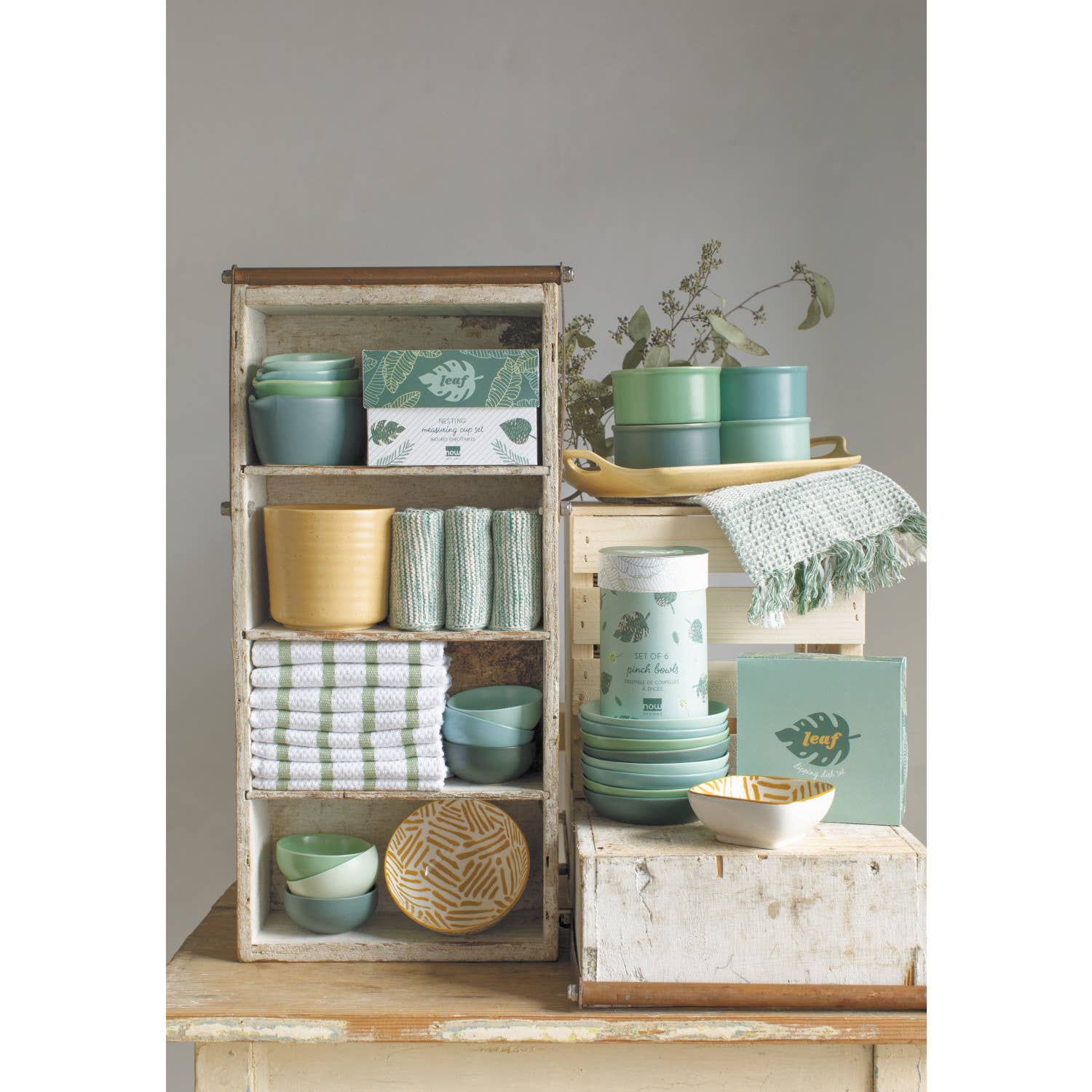 Now Designs by Danica - Wholesale Condiment/Dip Bowl - Leaf Pinch Bowls Set of 67