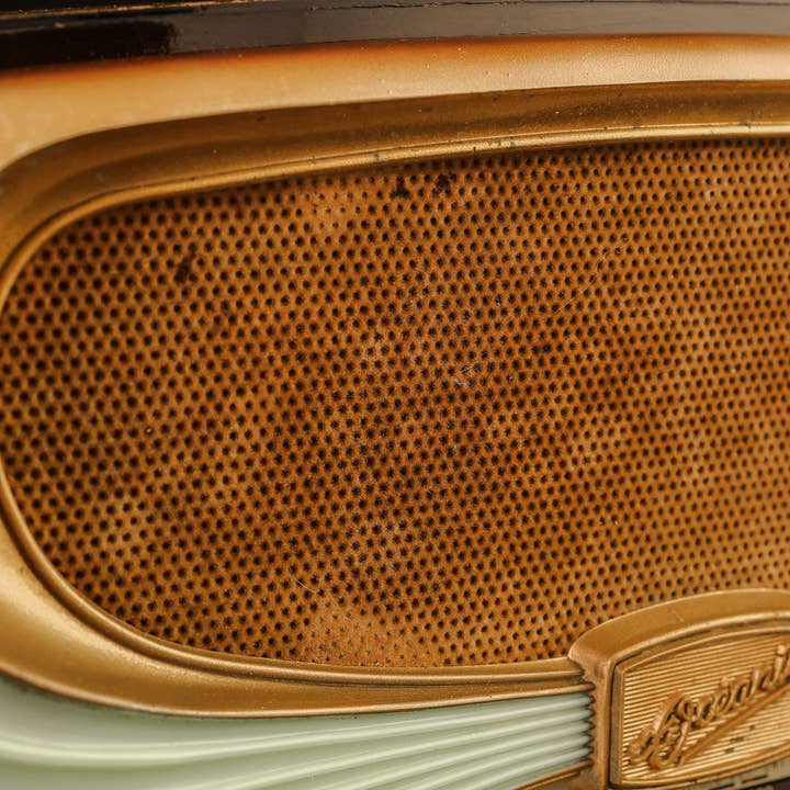 A.bsolument - Wholesale Speakers - Océanic Vintage Bluetooth Radio4