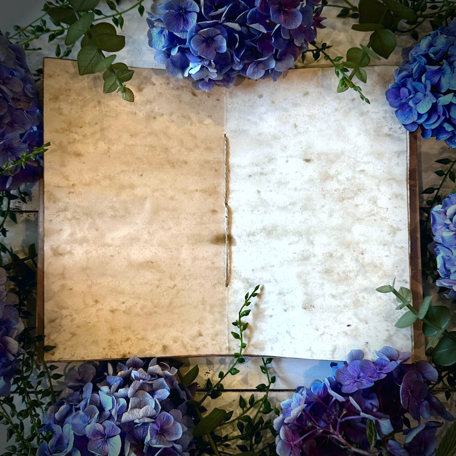 NOMAD Moon Magic - Vendita all'ingrosso Diari/agende - Diario estetico vintage fatto a mano, design Witchy Bookish5