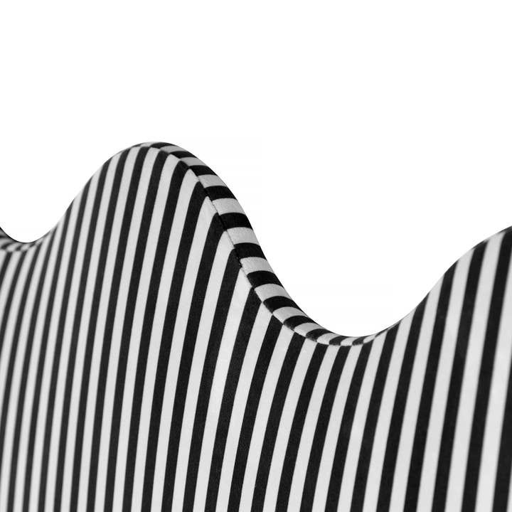 Really Nice Things - Wholesale Headboard - Wavy headboard with black and white stripes 160x73.5cm2