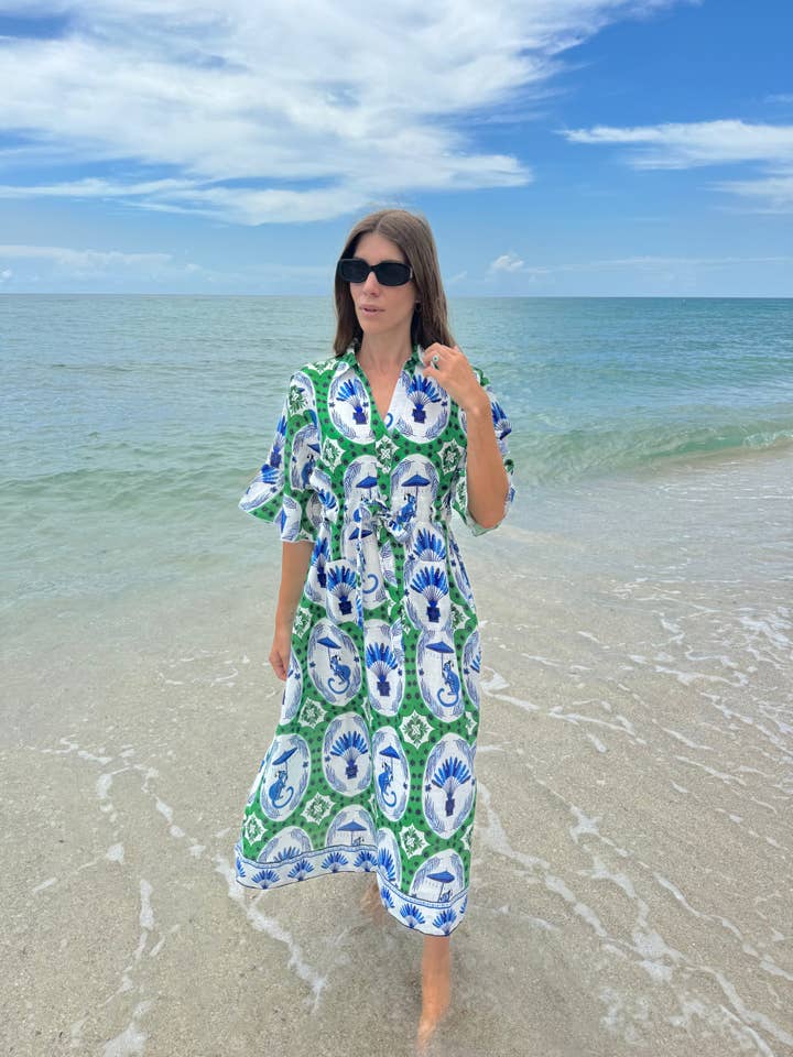 IslaPayal - Wholesale Cape - Women's - CAPE MIDI | MONKEY CHINOISERIE JADE1