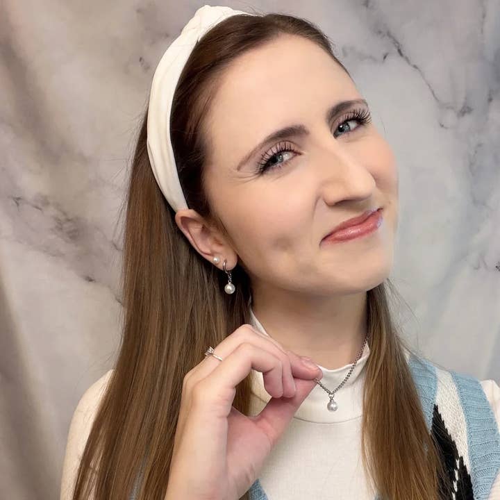 Aqua Essence Co - Wholesale Huggie Earrings - Lulu Jewelry Set | Hypoallergenic Pearl Earrings & Necklace1