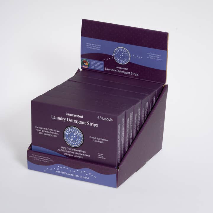 Présentoir de comptoir avec 6 unités de détergent à lessive non parfumé pour la vente par Nantucket Spider