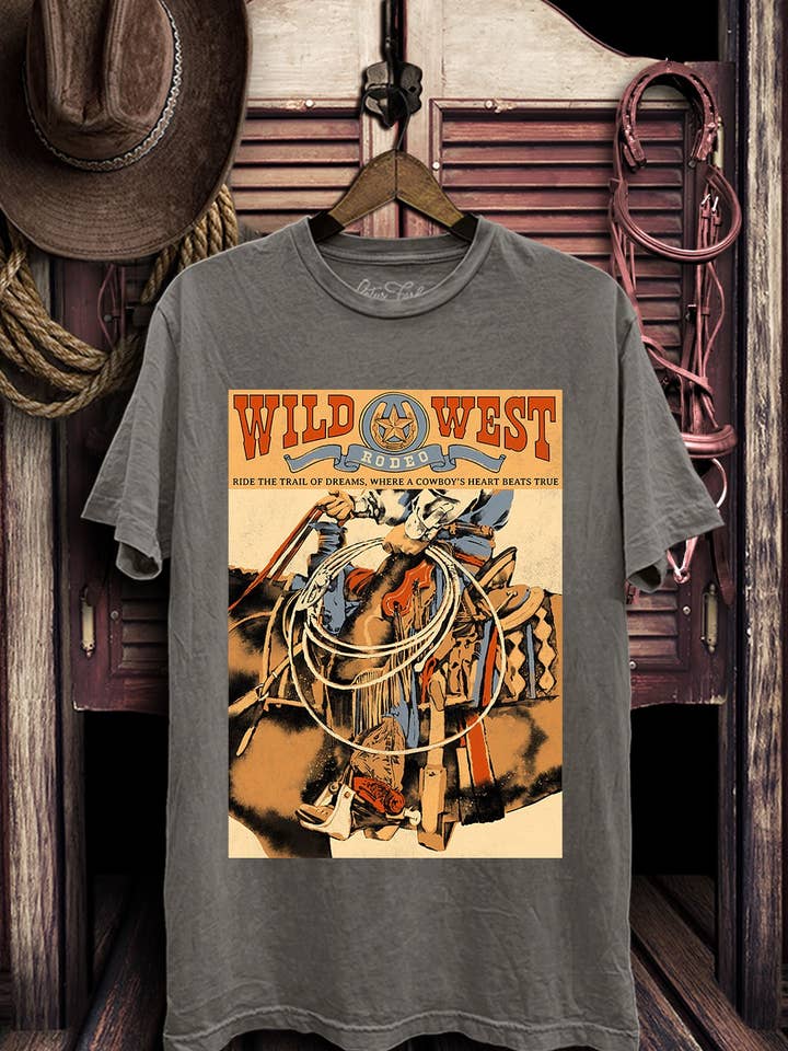 Lotus Fashion Collection - Venta al por mayor Camiseta serigrafiada - Mujer - Top estampado de los Wild West Cowboys5