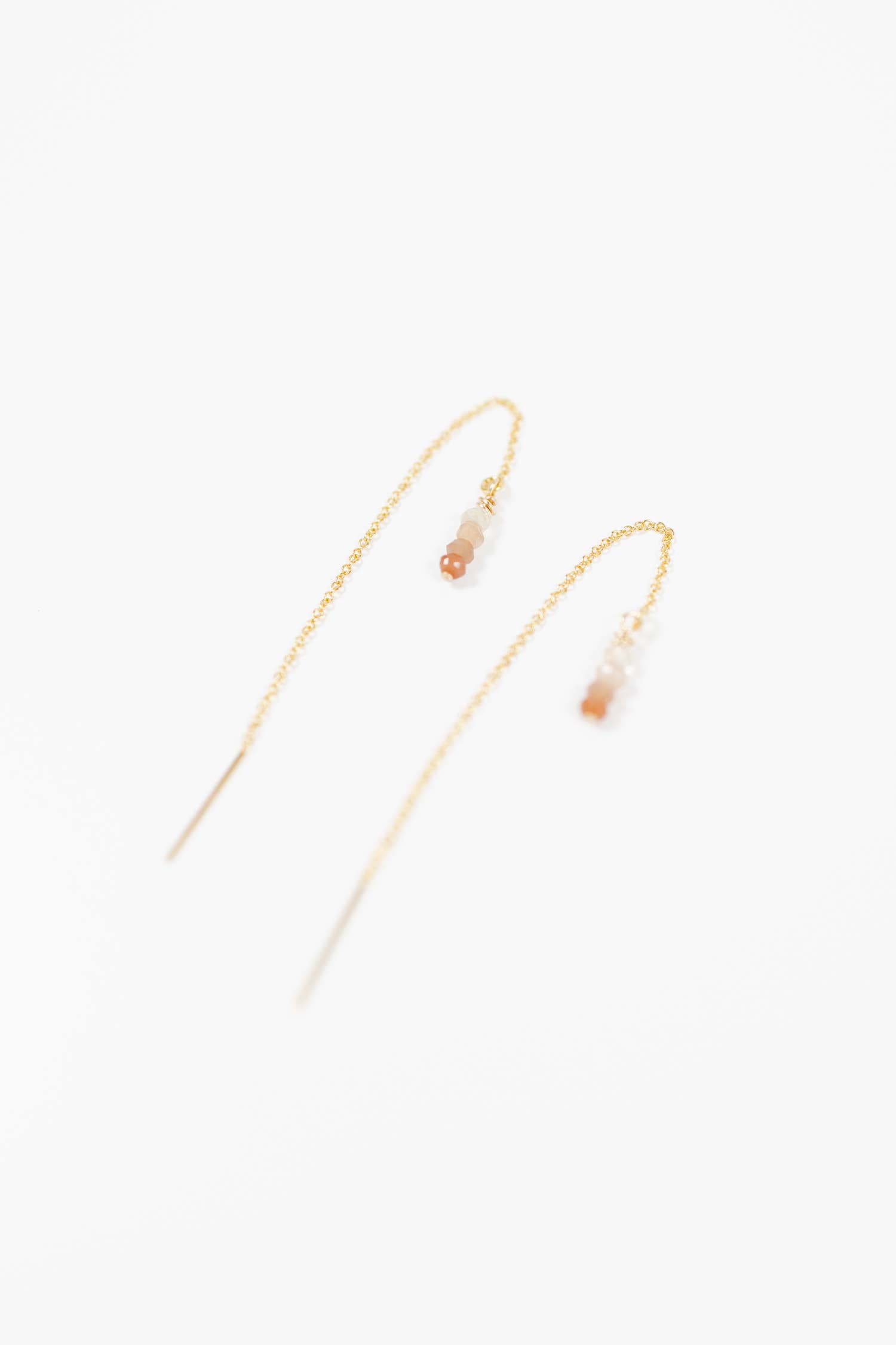 Mira Kauai - Wholesale Hangende/ronde oorbellen - Kettingrijger met oorbellen met meerdere stenen2