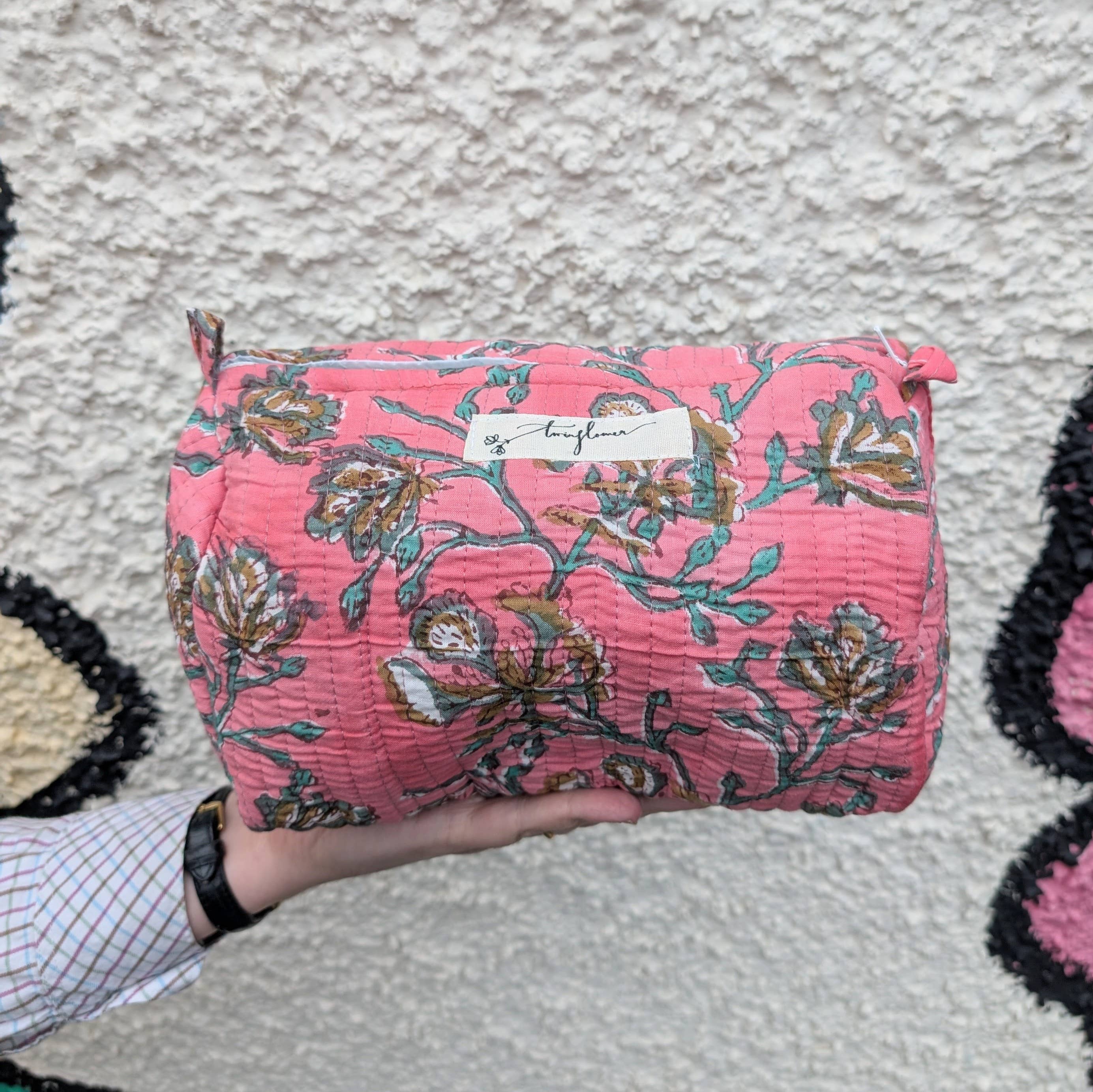 Twinflower - Wholesale Pouch - Women's - Pink Floral Block Print Quilted Large Washbag