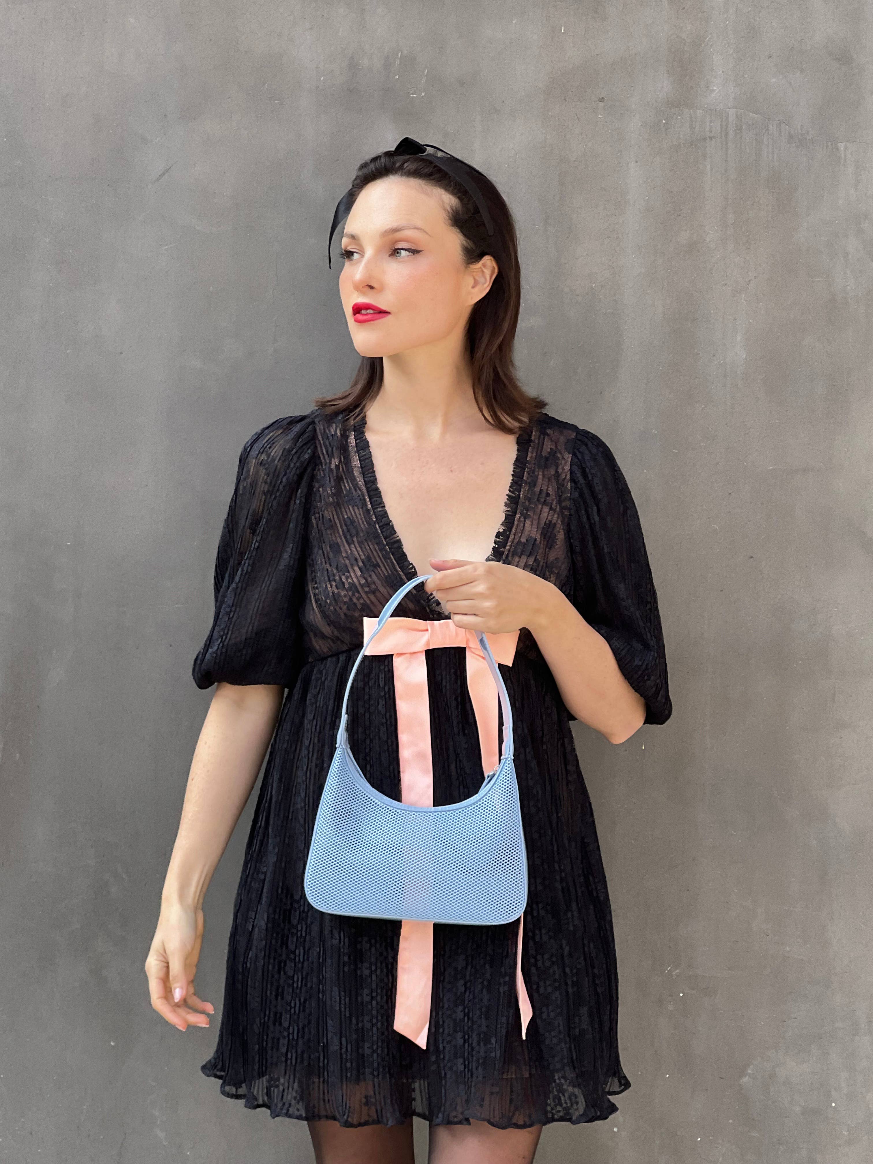 KAYLA+AVA – Großhandel Schultertasche – Damen – CAMILA MESH-SCHULTERTASCHE8