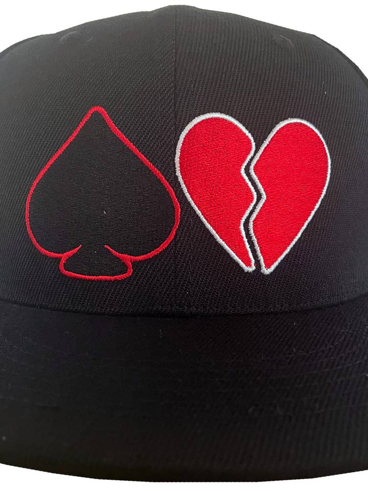 Logo Snap Tilbage Cap for engroshandel hos Ace Of Hearts World Wide