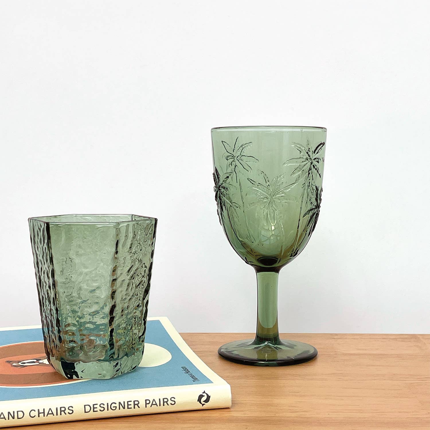 Opjet Paris - Wholesale Wine Glass - Mauricette green stemmed glass D8.6 H17cm1