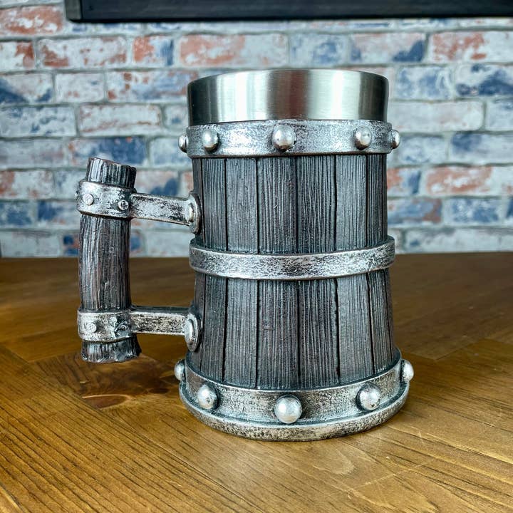 Fandomonium - Wholesale Beer Glass/Mug - Medieval Viking Style Resin Tankard1