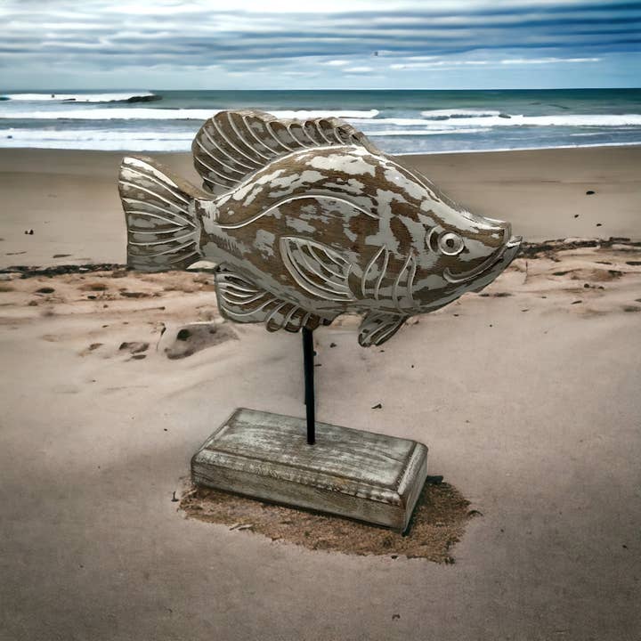 Wilco Home - Vente Sculpture - Sculpture/support en bois sculpté « Fish Tales » de Feebie Fantail5