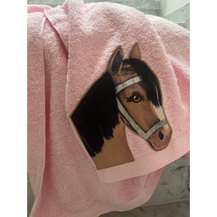 Pony Linda telo da bagno 70cm x 140cm per appassionati di cavalli in 11 colori per la vendita all'ingrosso da parte di Ziegfeld Kids